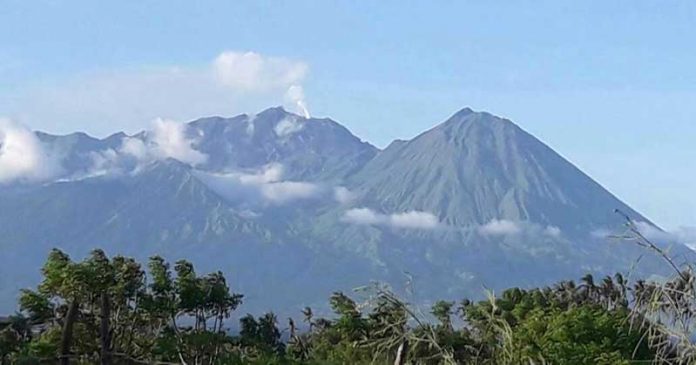 Aktivitas Vulkanik Sangeang Meningkat