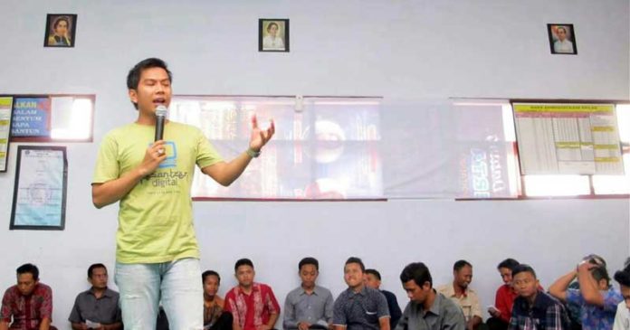 Mengenal Khairul Mahfuz, Penggiat Pesantren Digital Indonesia