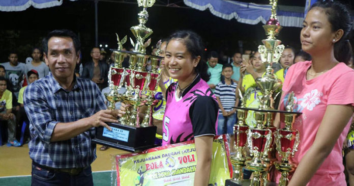 Bima Borong Juara Kejurda Voli