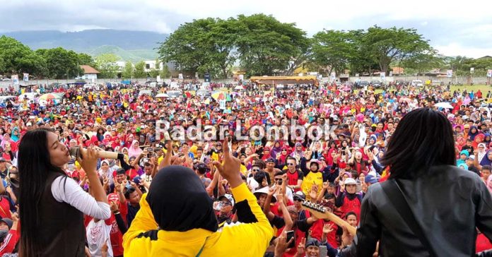 Kampanye HZM Dihadiri Ribuan Warga Labuhan Lombok