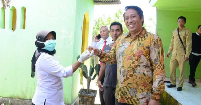 Wabup Lombok Utara Tantang ASN Ikut Tes Urine