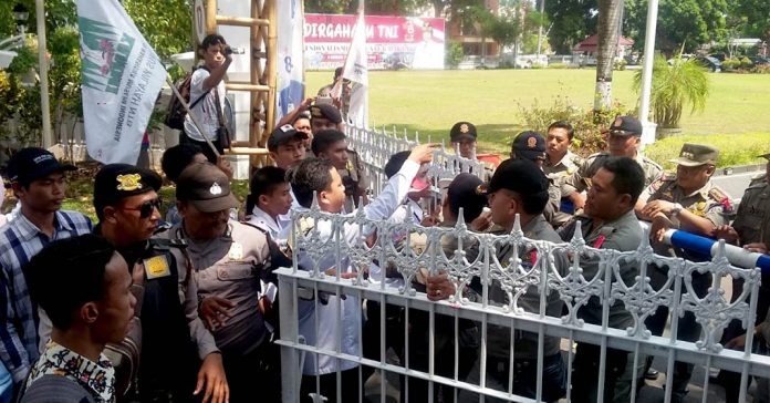 Demo Mahasiswa Tagih Janji Jokowi