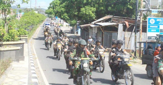 TNI dan Polri Tetap Patroli