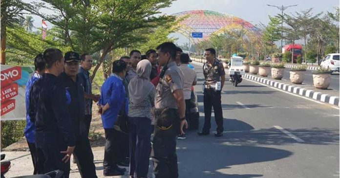 Polisi Buru Perusak Pot Jalan Lingkar