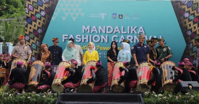 Agenda Mandalika Fashion Carnival Berlangsung Semarak