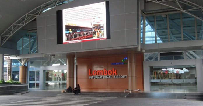 SEPI PENUMPANG : Suasana Bandara Internasional Zainuddin Abdul Madjid (BIZAM) Lombok sepi penumpang selama pandemi Covid-19. (DEVI HANDAYANI/RADAR LOMBOK )