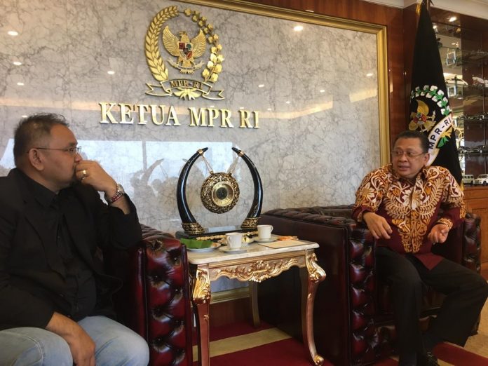 Ketua JMSI Teguh Santosa bersama pengurus JMSI bersilaturrahmi dengan Ketua MPR RI Bambang Soesatyo. (ist)